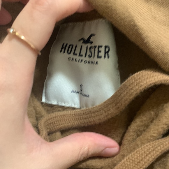 Hollister crop hoodie - Picture 3 of 3